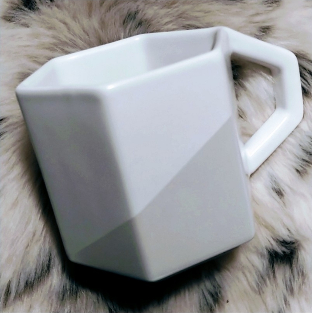 HEXAGON White Shine Mug